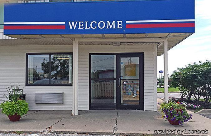 Motel 6 Des Moines South - Airport Bagian luar foto