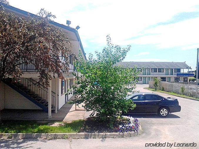 Motel 6 Des Moines South - Airport Bagian luar foto